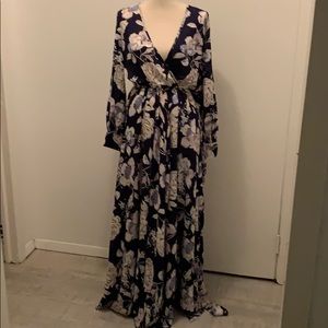Floral flowy maxi dress